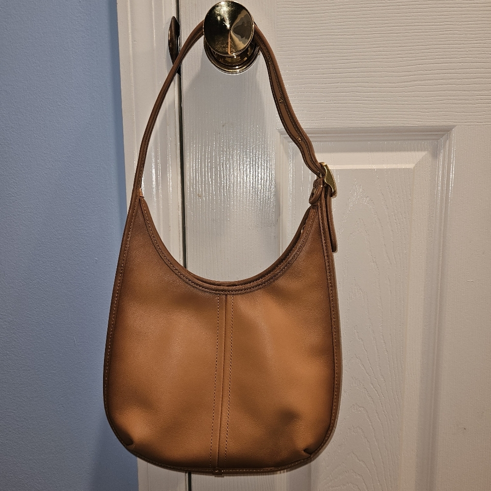 Gorgeous Coach Ergo shoulder bag